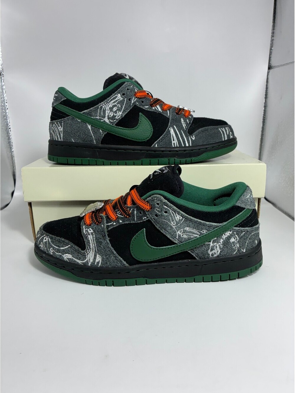 Size 4.5m/6w - Nike SB Dunk Low There Skateboards